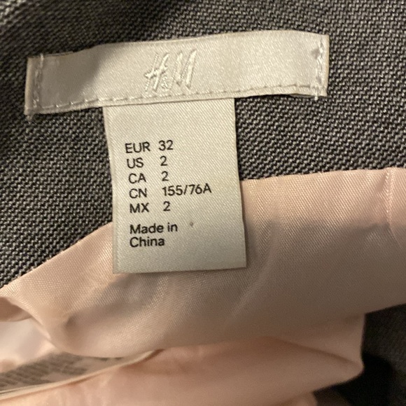 H&M fitted dress - Picture 3 of 4